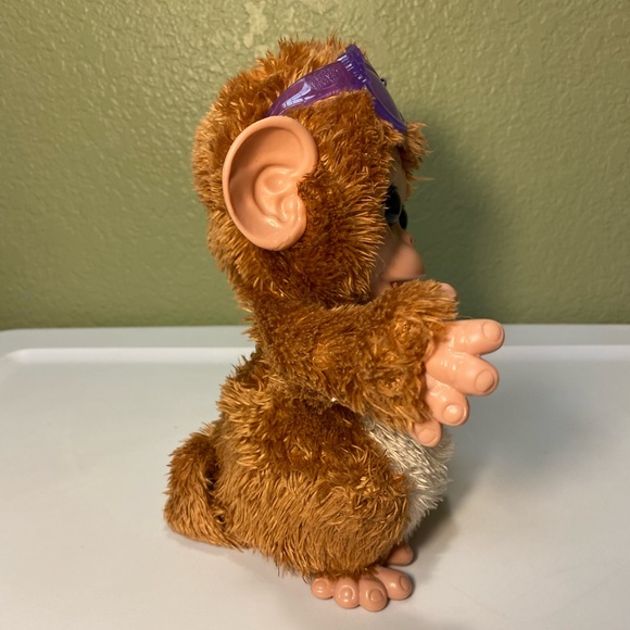 Hasbro FurReal Friends Baby Cuddles Monkey - Picture 4 of 12